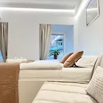 Under Castle Apartment